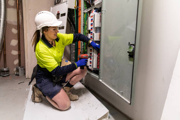 Best Emergency Electrician Near Me  in Martinsvle, IL